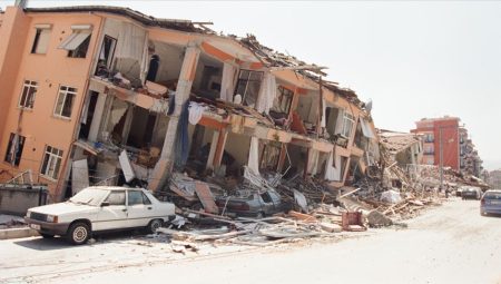 Hatay’da Yağma Yapanlara Operasyon ” 10 Kişi Yakalandı”