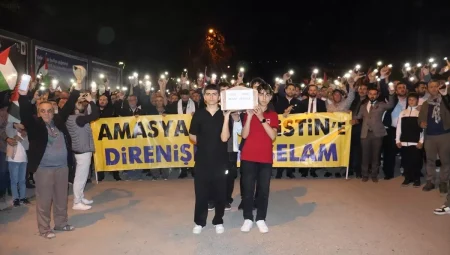 Amasya’da İsrail’e Protesto Yürüyüşü