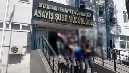 Diyarbakır’da Banka Akınında 2 Tutuklama