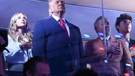 Trump’a soğuk duş! NBA tarihinde bir birinci yaşandı